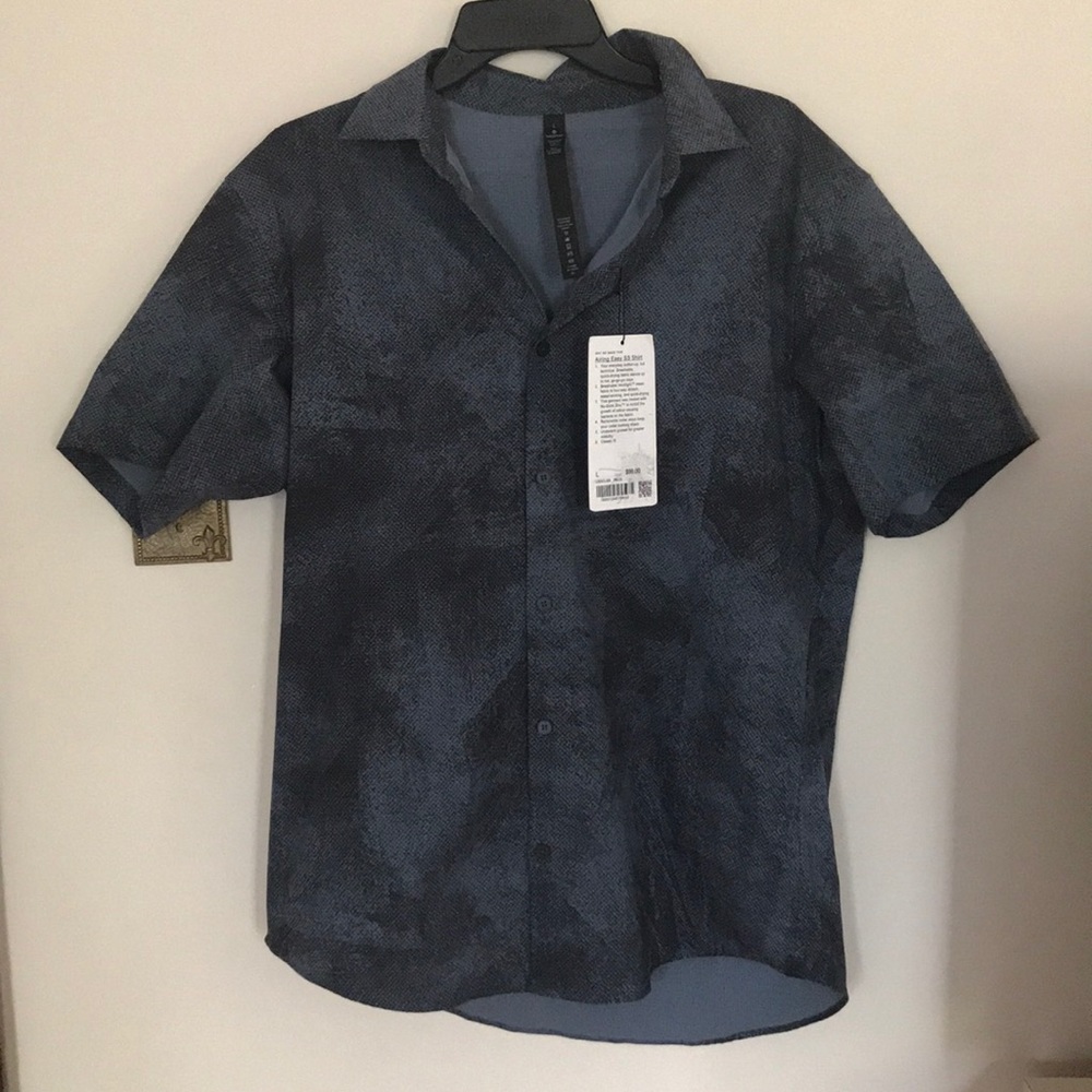 Men’s airing easy SS Lululemon top